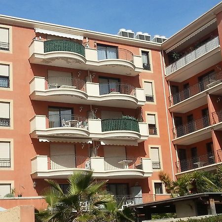 Residences Les Venitiennes Saint-Raphael  Bagian luar foto