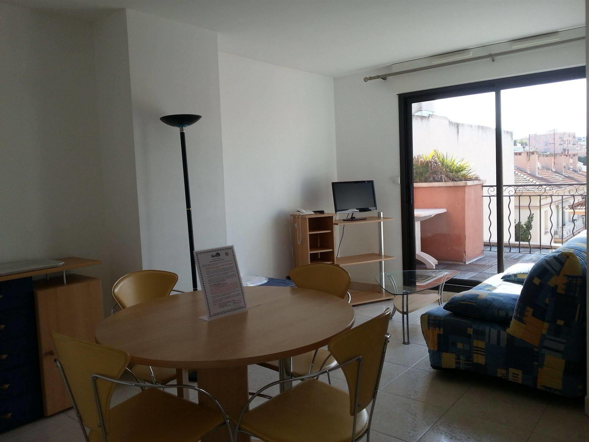 Residences Les Venitiennes Saint-Raphael  Bagian luar foto